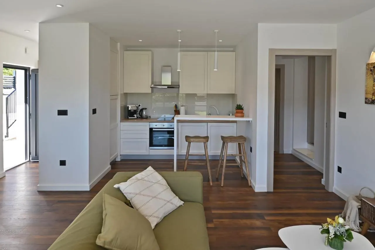 Historic Village Apartments Slatine