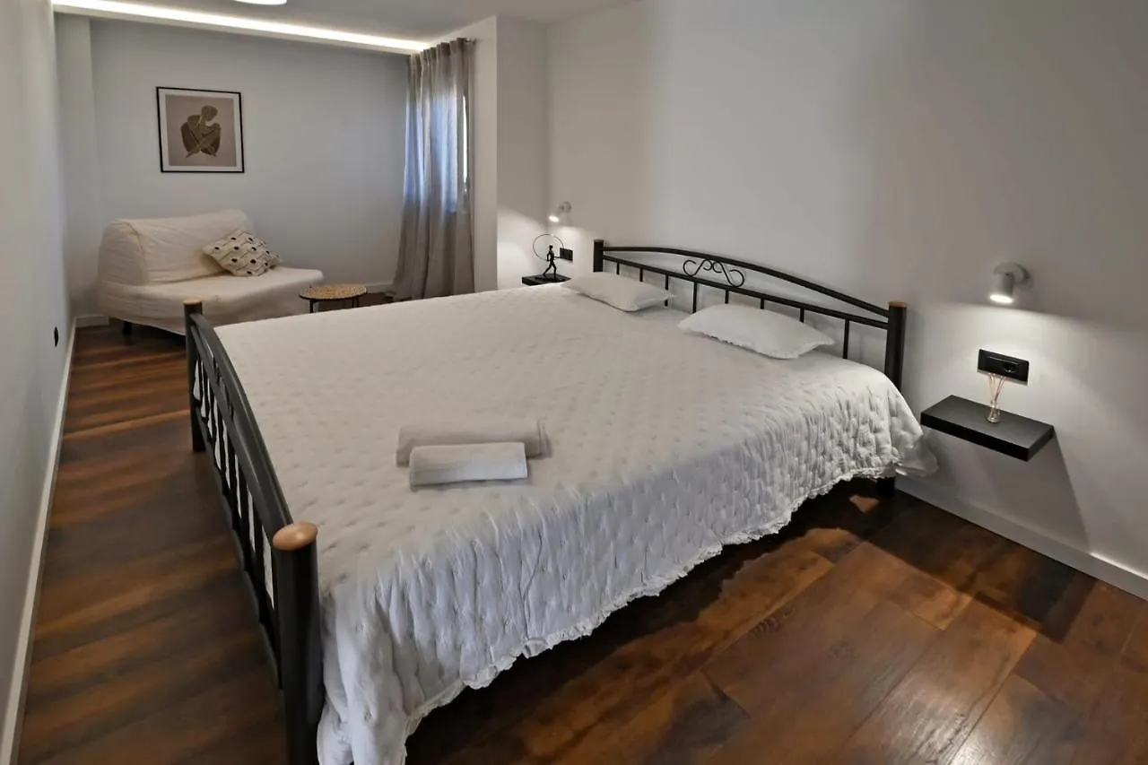 Historic Village Apartments Slatine