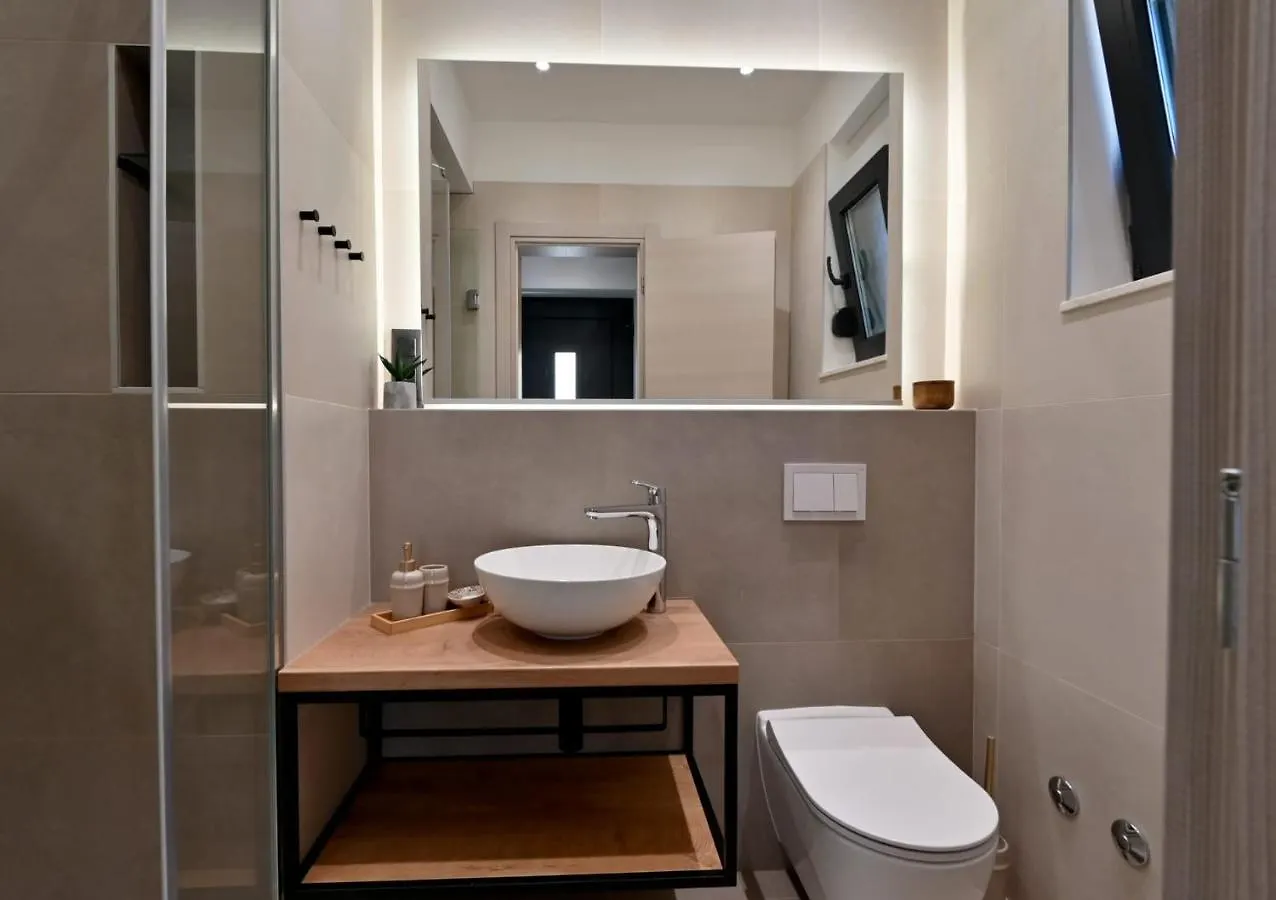 Historic Village Apartments Slatine