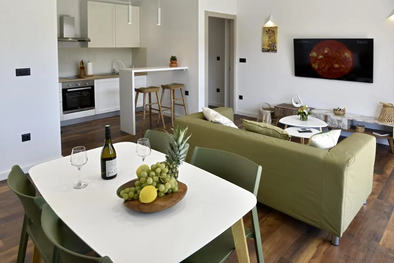 Historic Village Apartments Slatine 0*,  Croatia